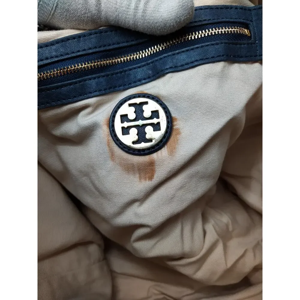 Tory Burch poshing don